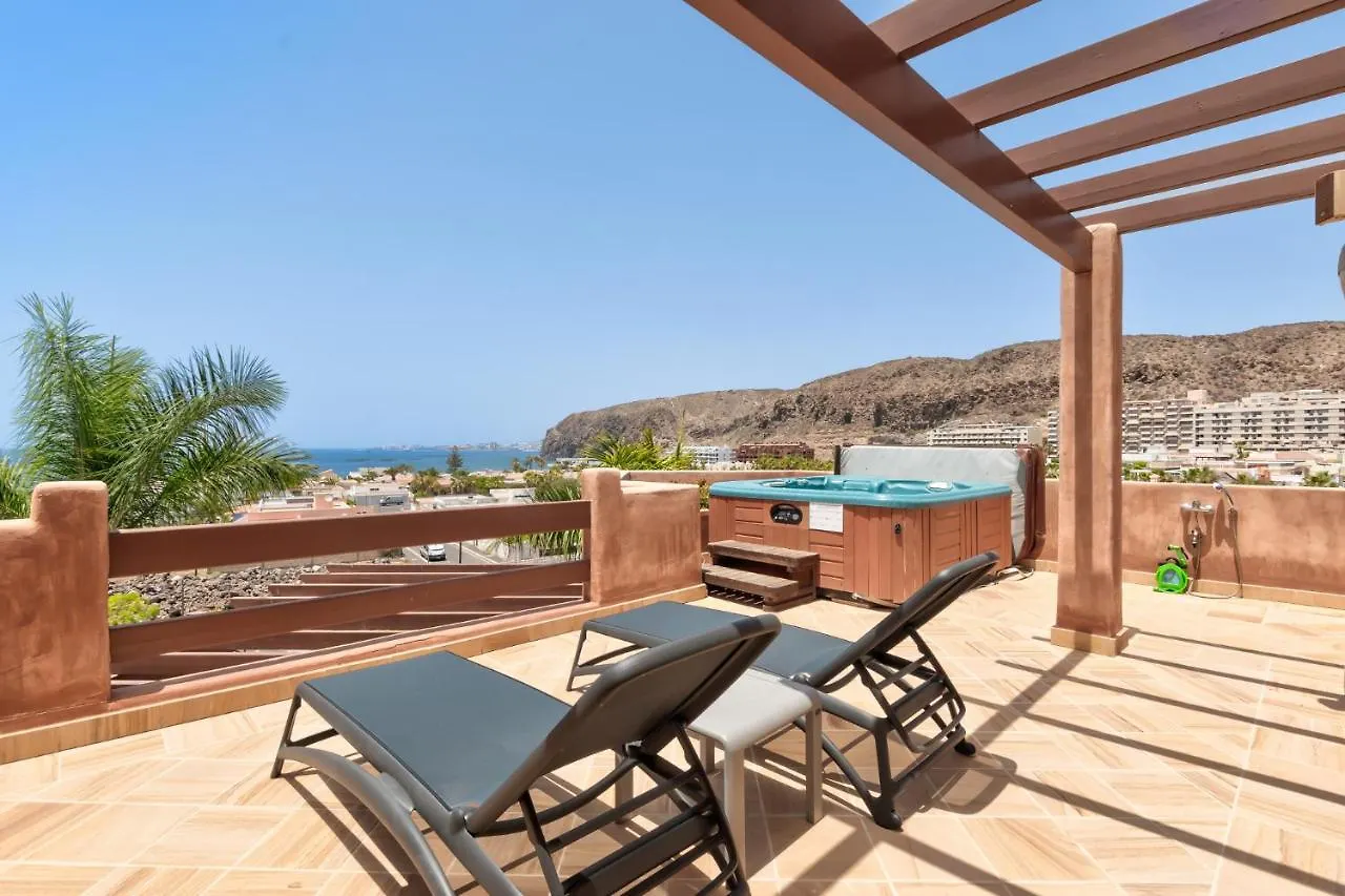 Villa Bahia - Romen 2,4 Penthouse Sea View & Jacuzzi à Palm-mar Hébergement de vacances